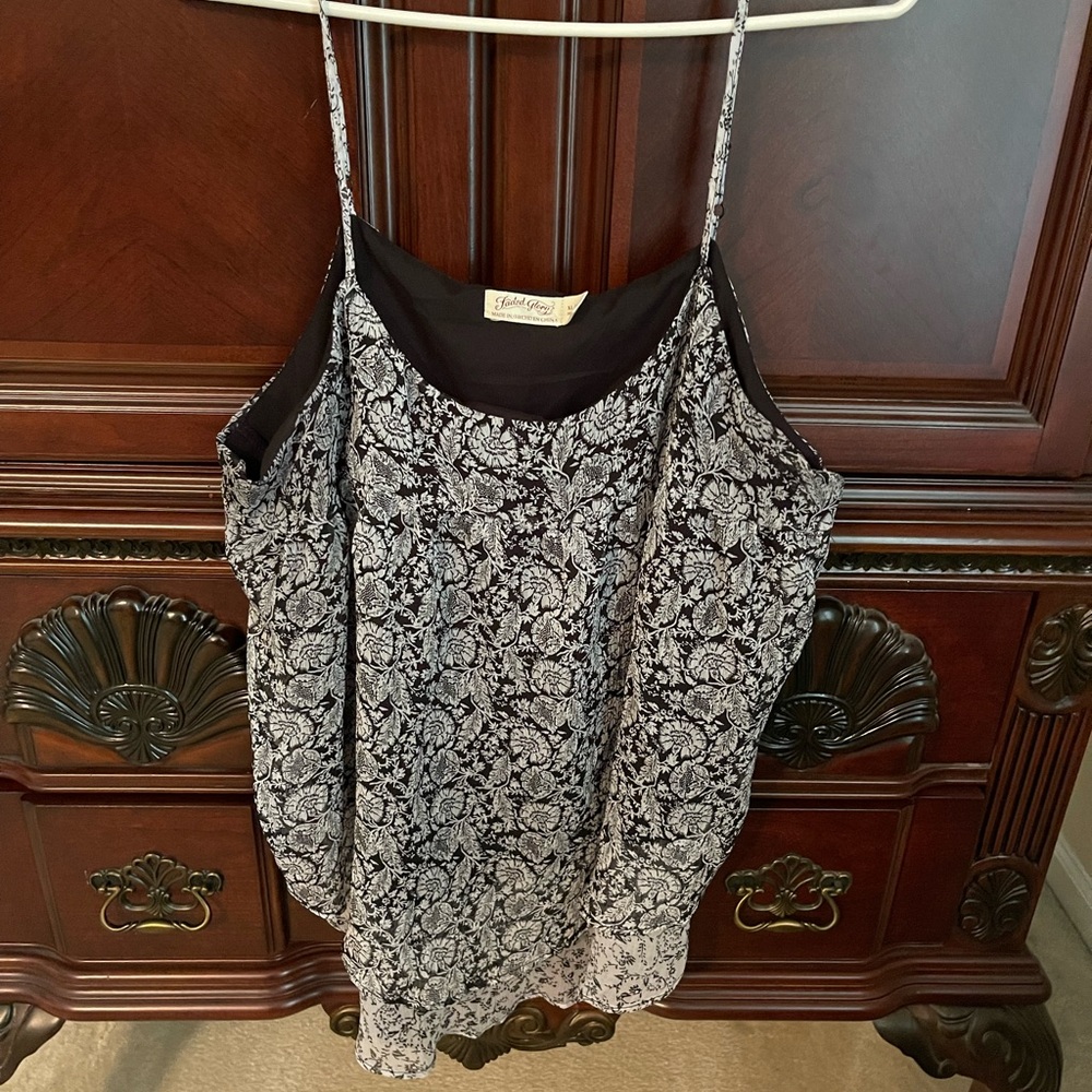 Faded Glory Black and White Sleeveless Camisole